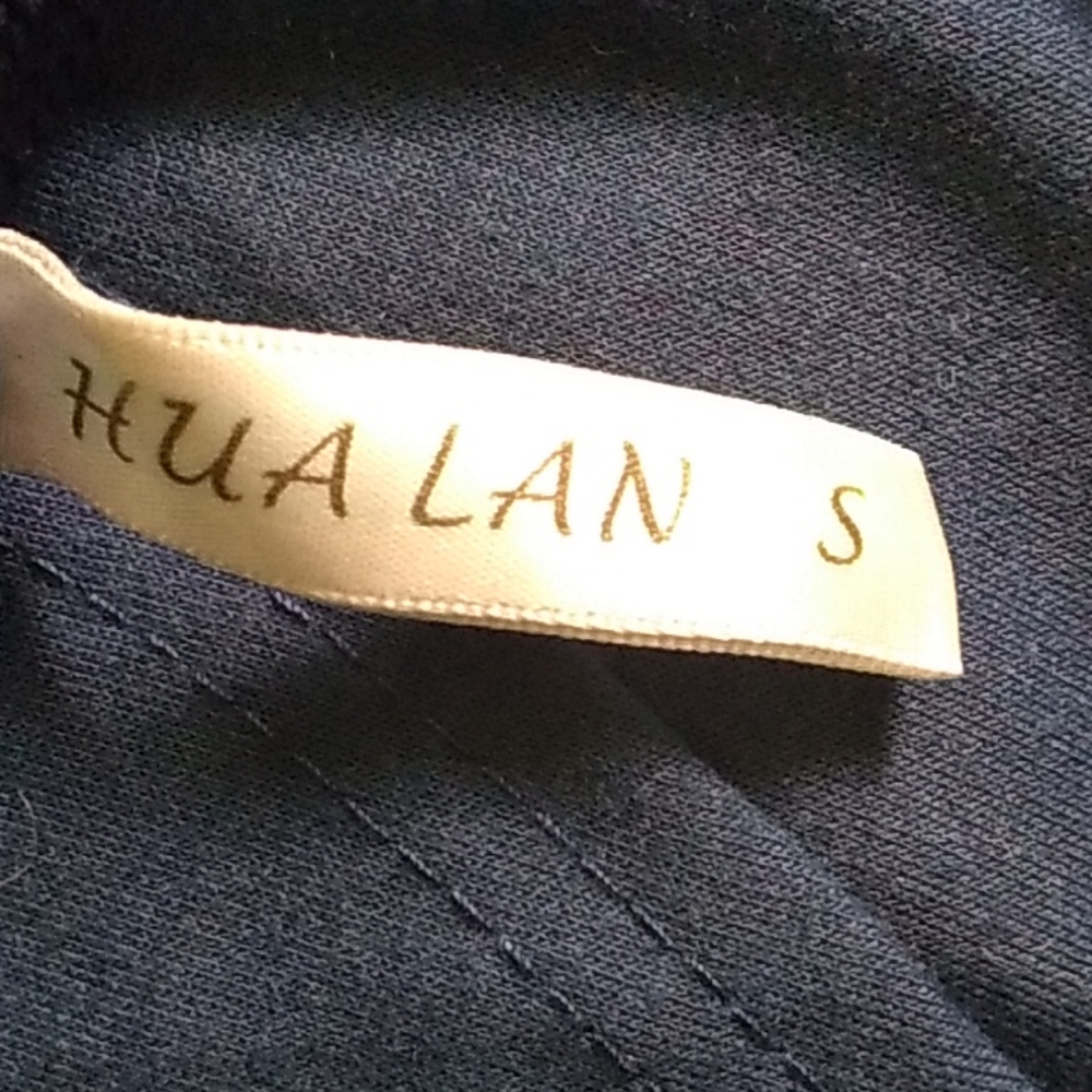 Sweatshirt - Picture 2 of 3